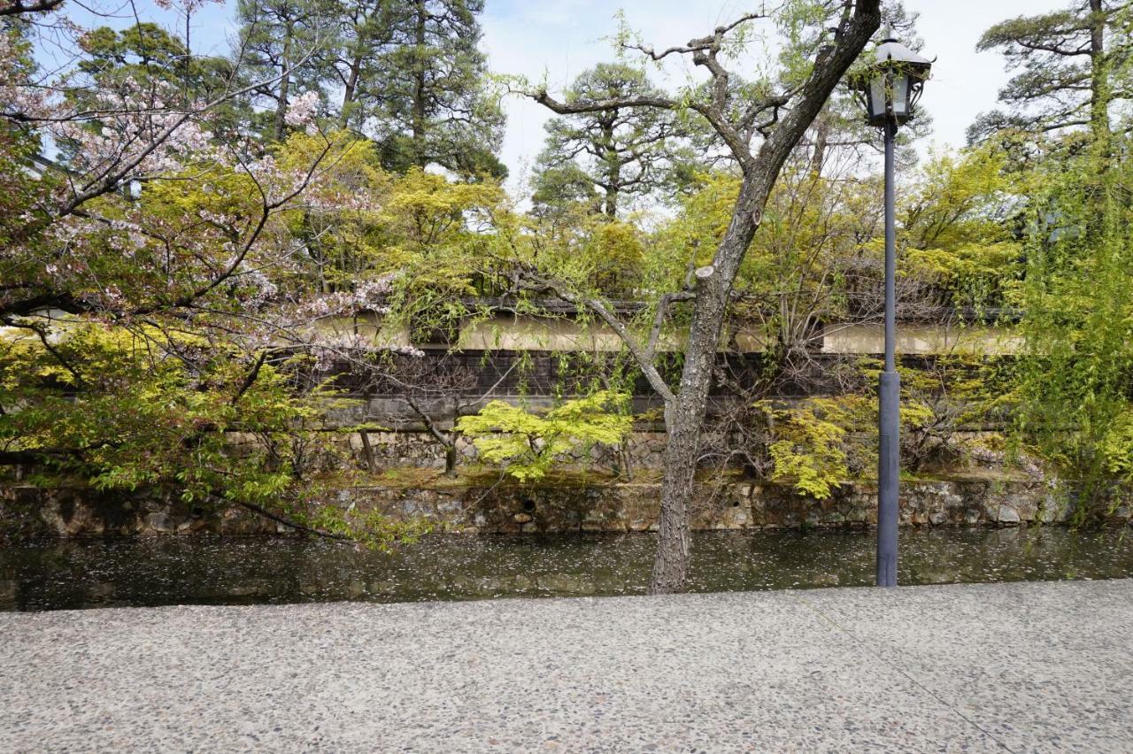 Lumiere De Bonnart Apartment Okayama Bagian luar foto